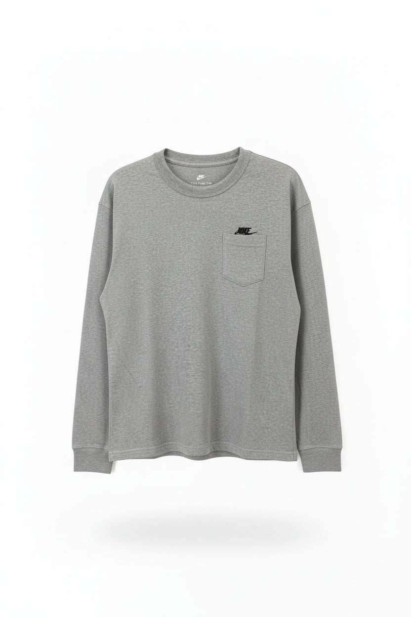Nike Long-Sleeve Cotton Tee – Loose Fit | Functional Chest Pocket